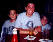 GT-lunch-funny.jpg (39214 bytes)