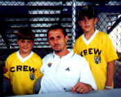 crew-robert.jpg (49840 bytes)